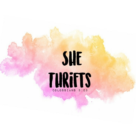 Meet your Posher, Emily - Picture 3 of 3